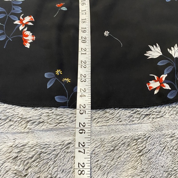 Cooper&ella Floral Blouse Size M - Picture 3 of 7